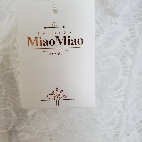 NWT Women's Lace Dress - Picture 5 of 8